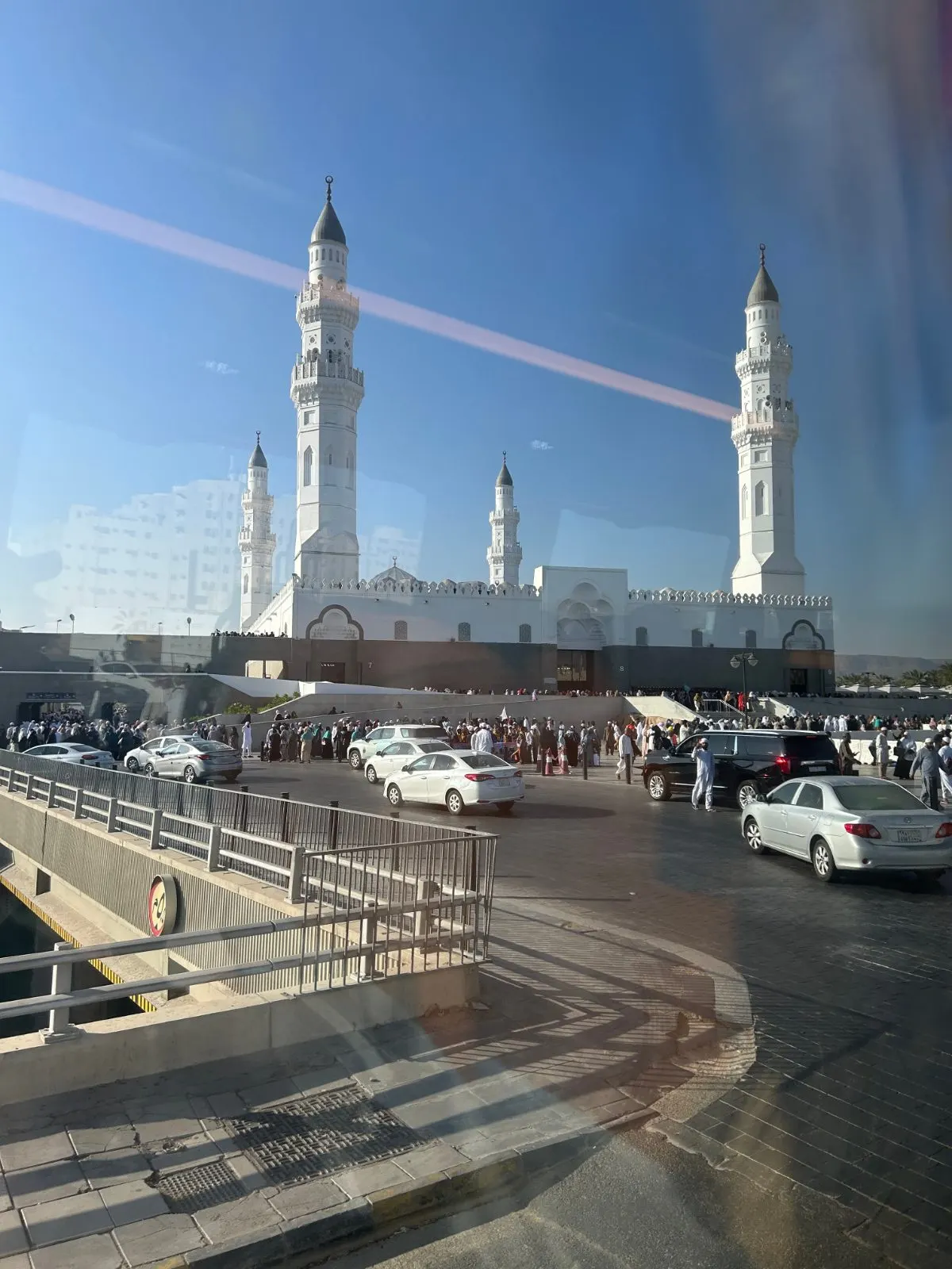 Suasana Di Sekitar Masjid Quba